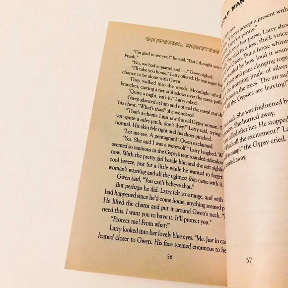 Vintage 1992 Universal Studios Monsters Presents The Wolf Man Book with Poster - Picture 12 of 14